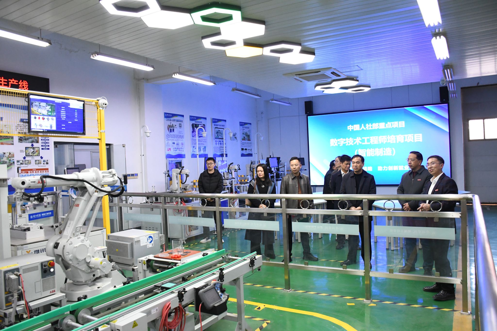 校長黃創(chuàng)霞一行赴蘇浙開展“十五五”規(guī)劃專題調(diào)研 助力工程與技術(shù)研究試驗發(fā)展新篇章